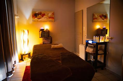 Massage sensuel complet du corps Maison de prostitution Molenbeek Saint Jean